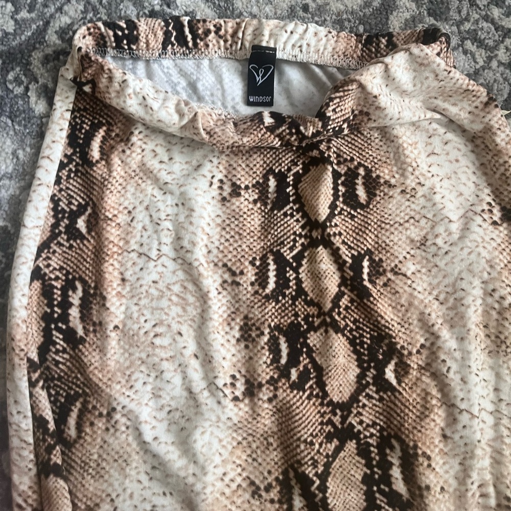 High waisted split skirt